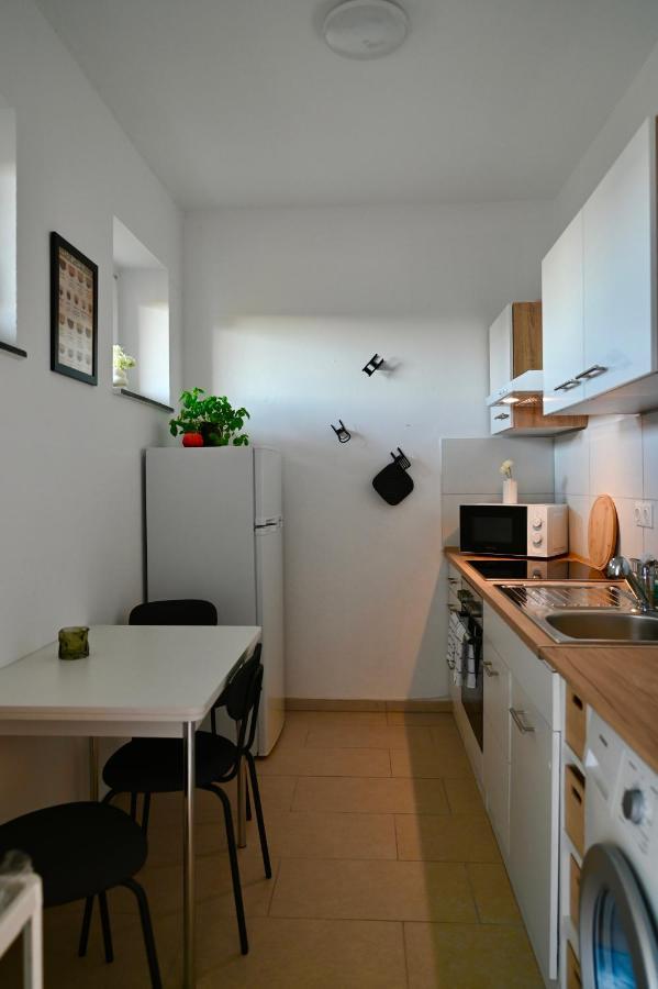 Modernes Apt Mit Direkter Anbindung Zur City Und Messe Hanóver Exterior foto